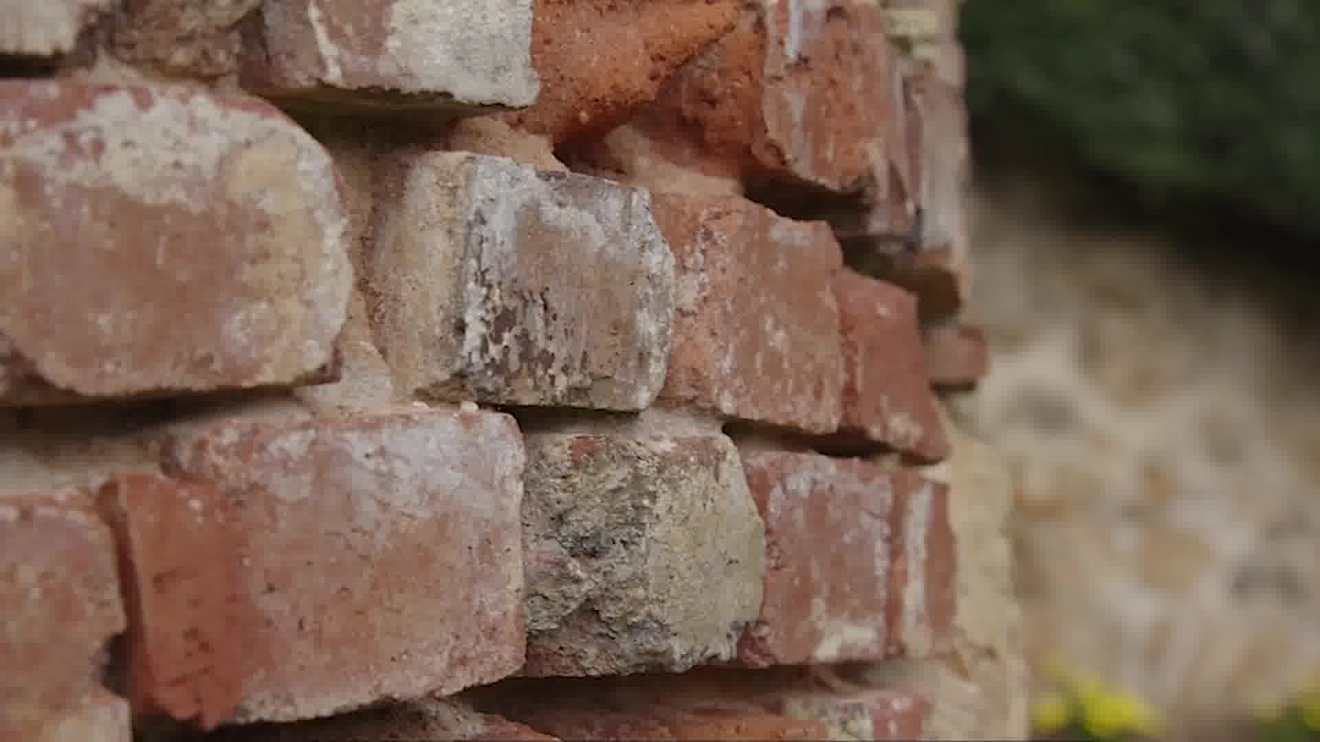 173(1)