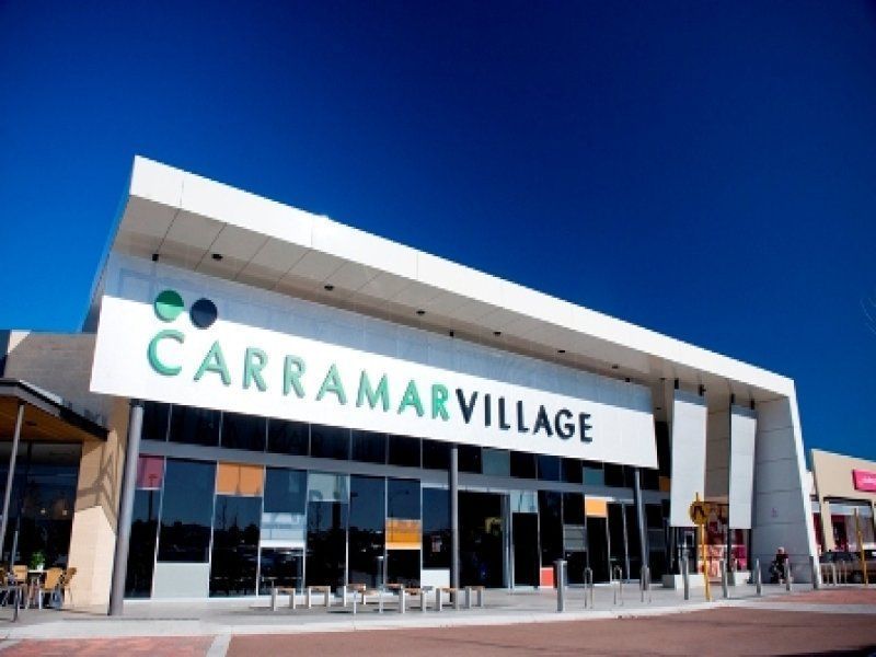 3.5km from the Carramar district centre